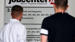 Almanya’da Belediye Meclisi: Mültecilere yönelik “iş turbosu” için iş merkezlerini güçlendirin