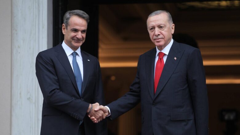  Erdoğan ve Mitsotakis’ten ortak mesaj