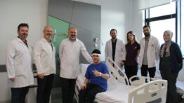 İzmir Şehir Hastanesinde biyonik kulak ameliyatı gerçekleşti
